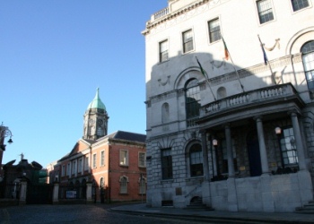 City Hall and Dublin Castle state entrance<br><i>Courtesy of O. Daly</i>